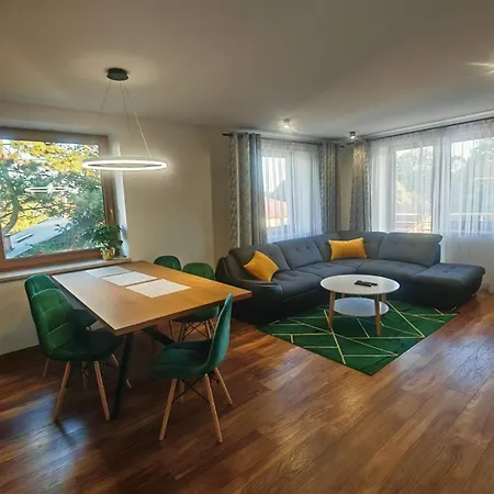 Pod Lampą Ulica Letnia 25 *